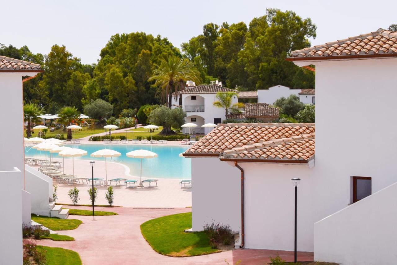 Marina Torre Navarrese Resort Santa Maria Navarrese Buitenkant foto